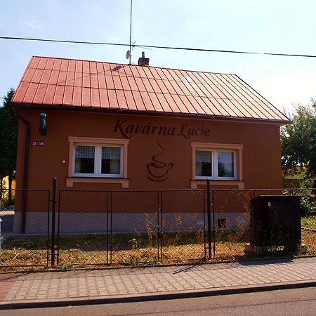 Kavarna Lucie S Ubytovanim Horní Těrlicko Dış mekan fotoğraf