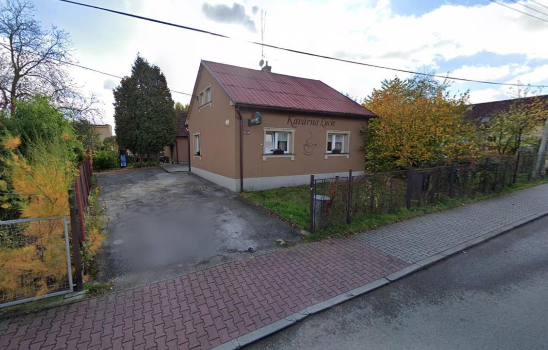 Kavarna Lucie S Ubytovanim Horní Těrlicko Dış mekan fotoğraf