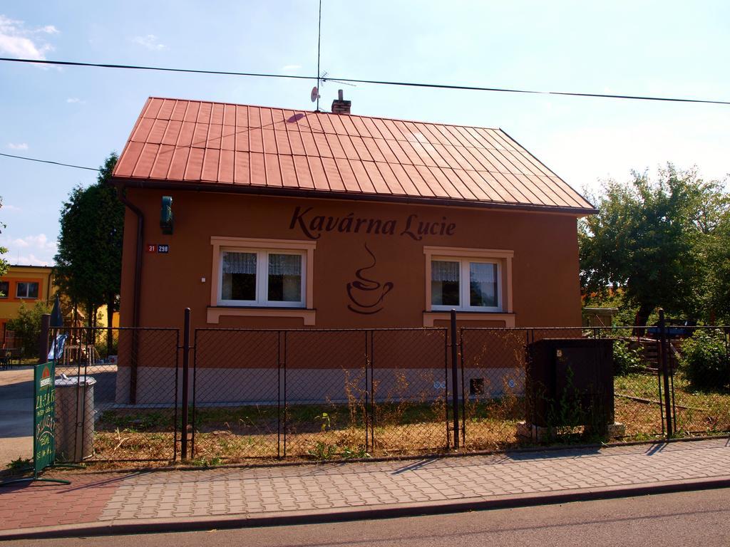 Kavarna Lucie S Ubytovanim Horní Těrlicko Dış mekan fotoğraf